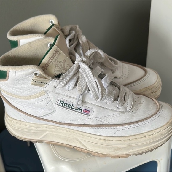 Reebok Classic White and Cream Sneakers - Picture 2 of 3